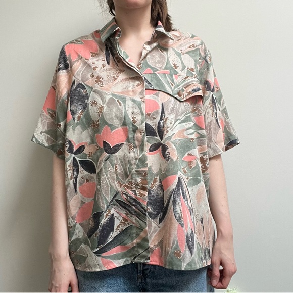 Vintage D’Allaird’s Floral Button Up Shirt - Picture 2 of 14